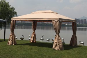 What’s the Difference Between a Pergola and a Gazebo?